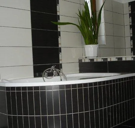דירה Marton Apartman