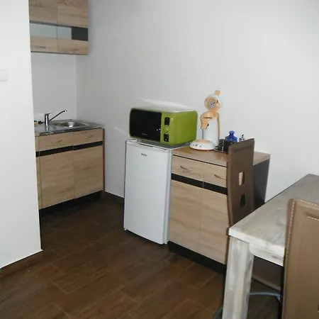 דירה Marton Apartman מאקו